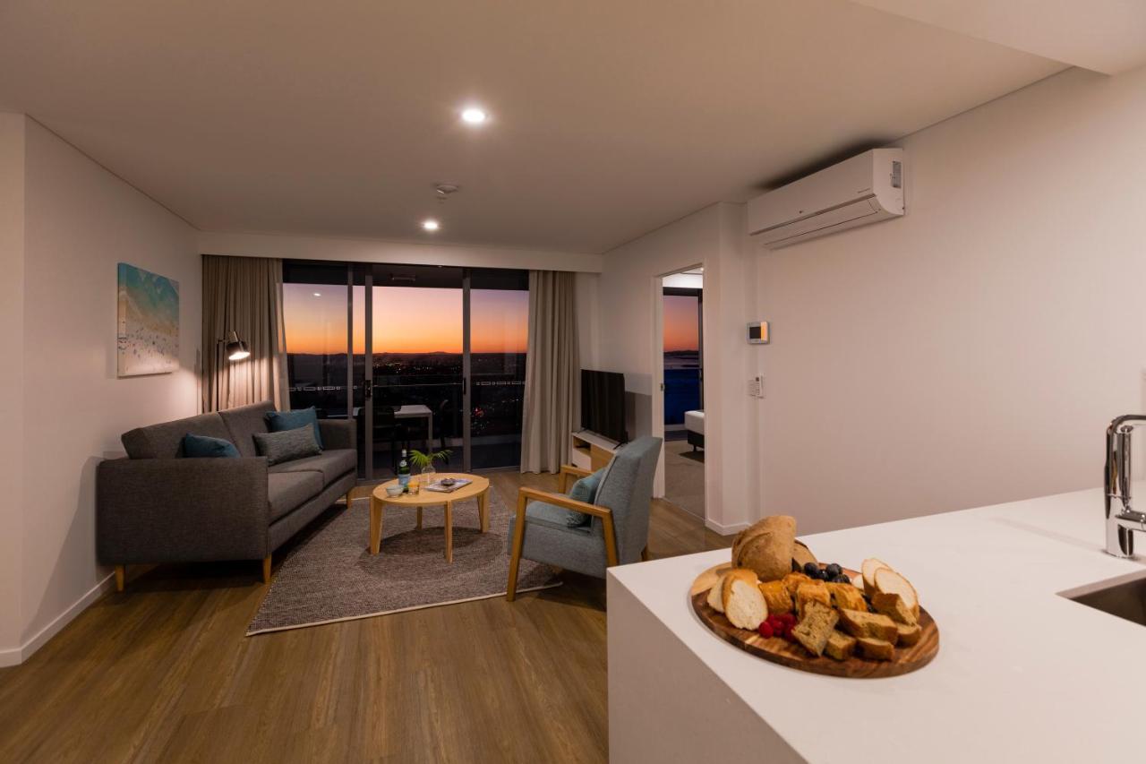 Sky Broadwater Apartments Southport Exterior foto